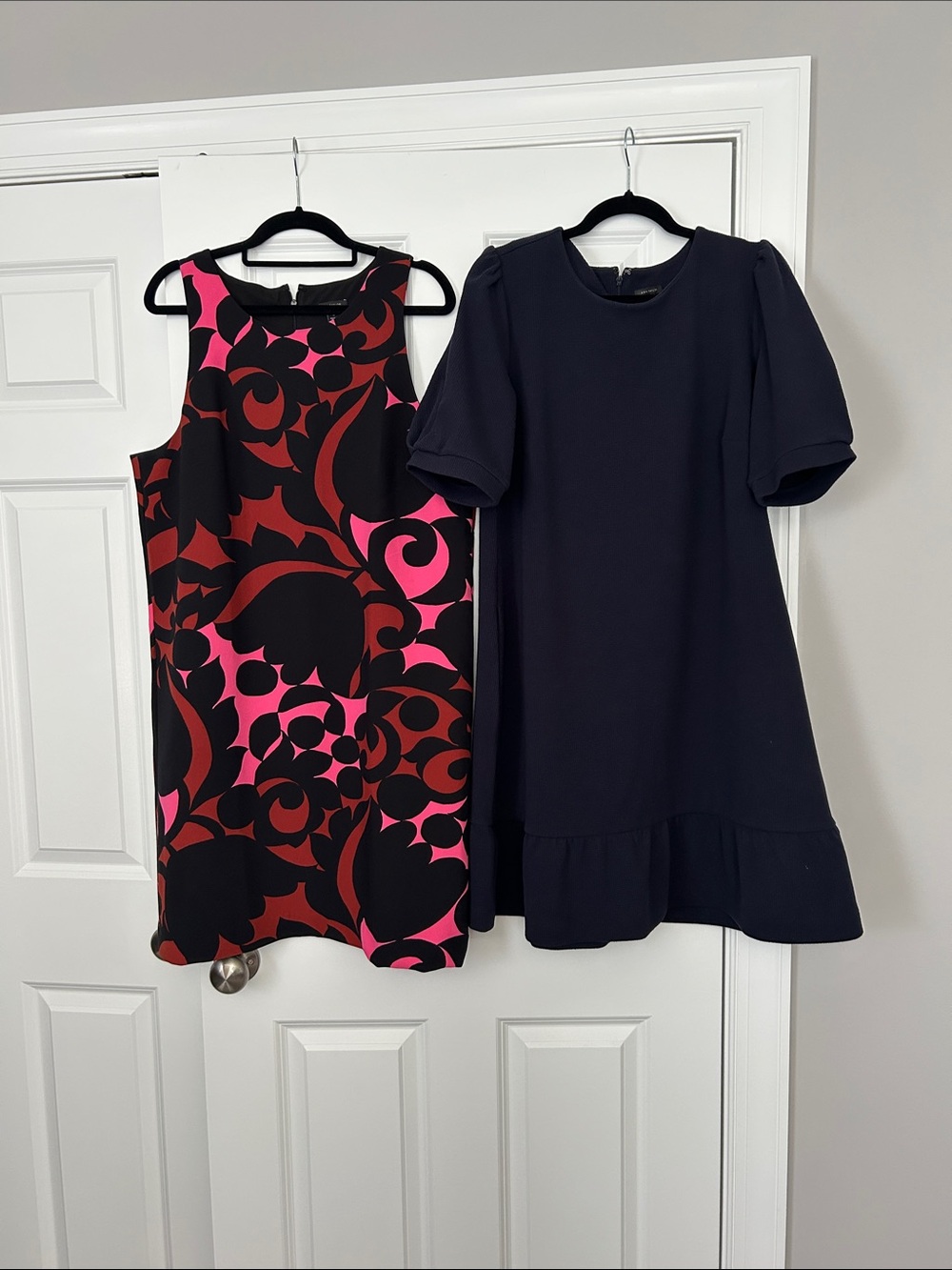 2 Ann Taylor dresses 
Pink black sz 14
Navy sz L